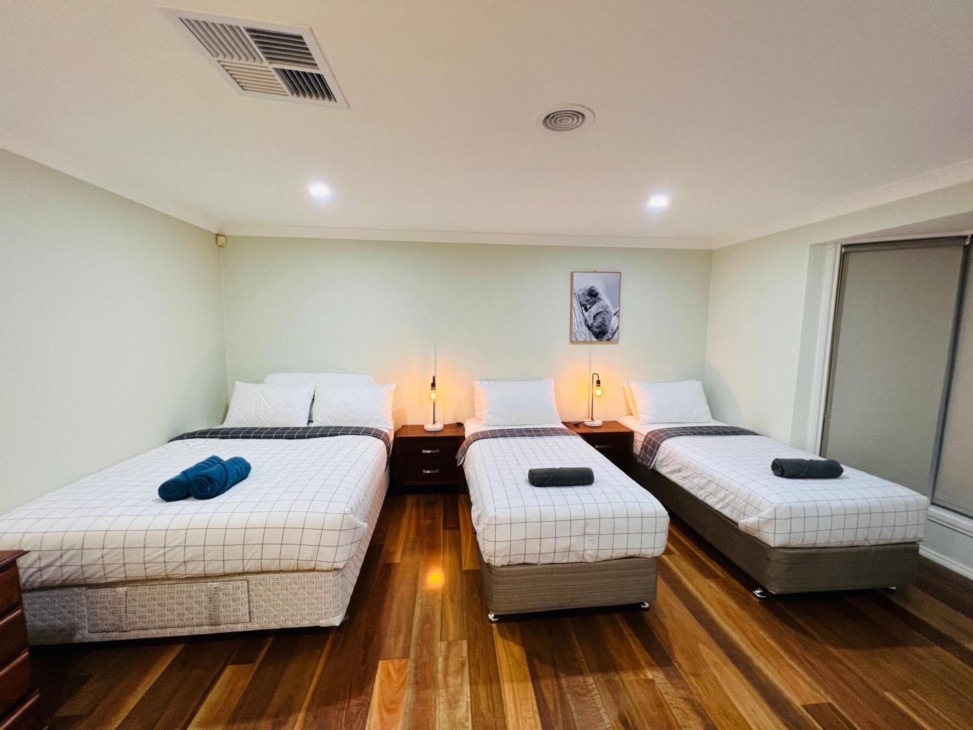 Spacious 6 Bedroom Holiday Home 15 Min Away From Melbourne Airport Sydenham Bagian luar foto