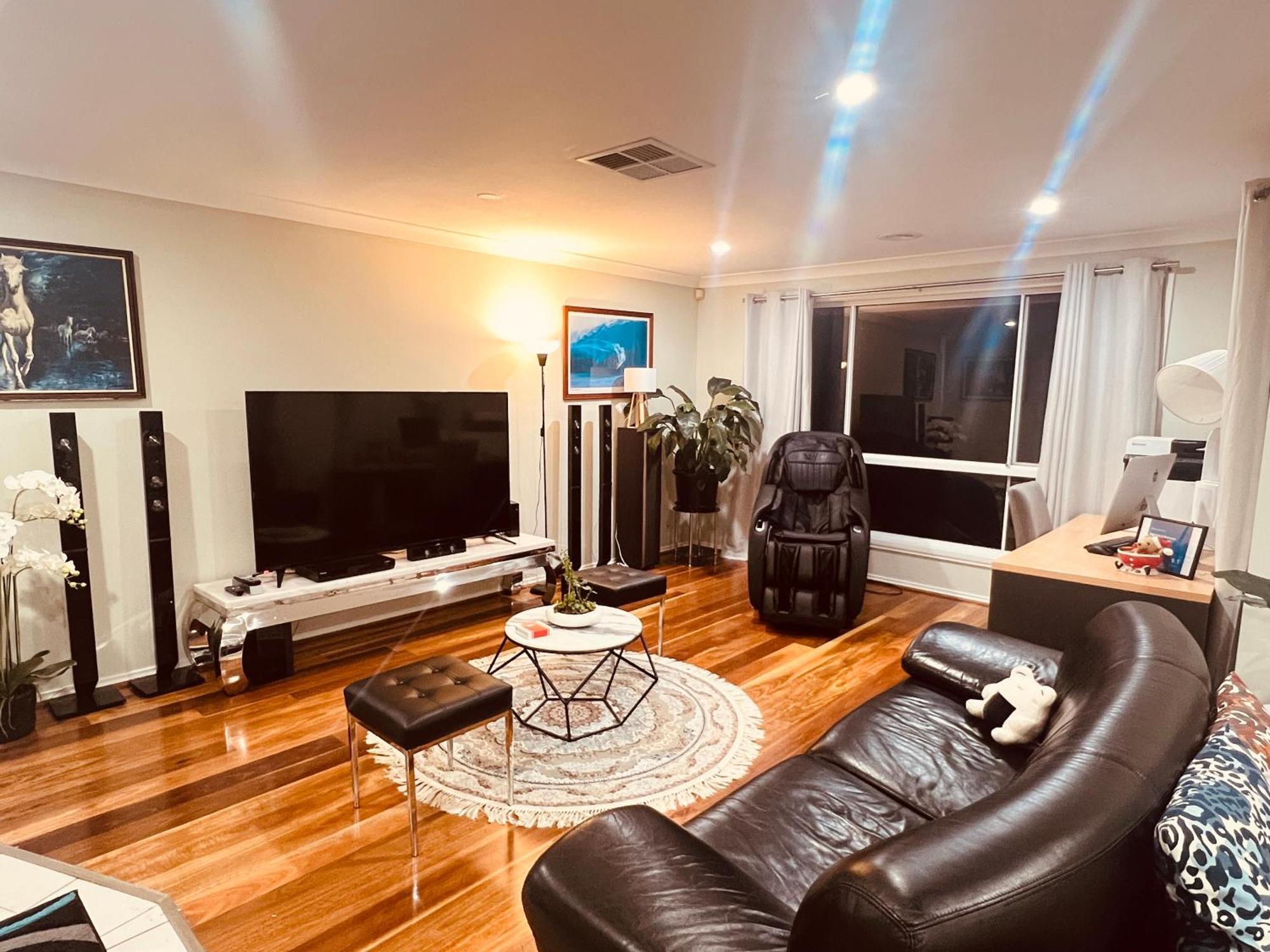 Spacious 6 Bedroom Holiday Home 15 Min Away From Melbourne Airport Sydenham Bagian luar foto