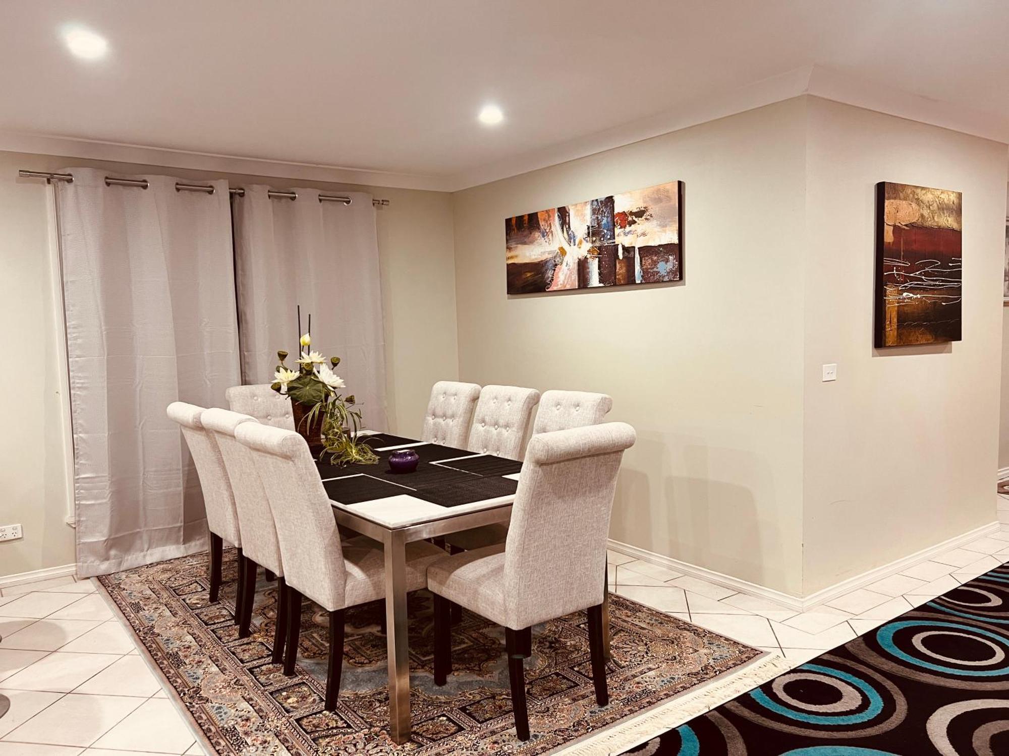 Spacious 6 Bedroom Holiday Home 15 Min Away From Melbourne Airport Sydenham Bagian luar foto