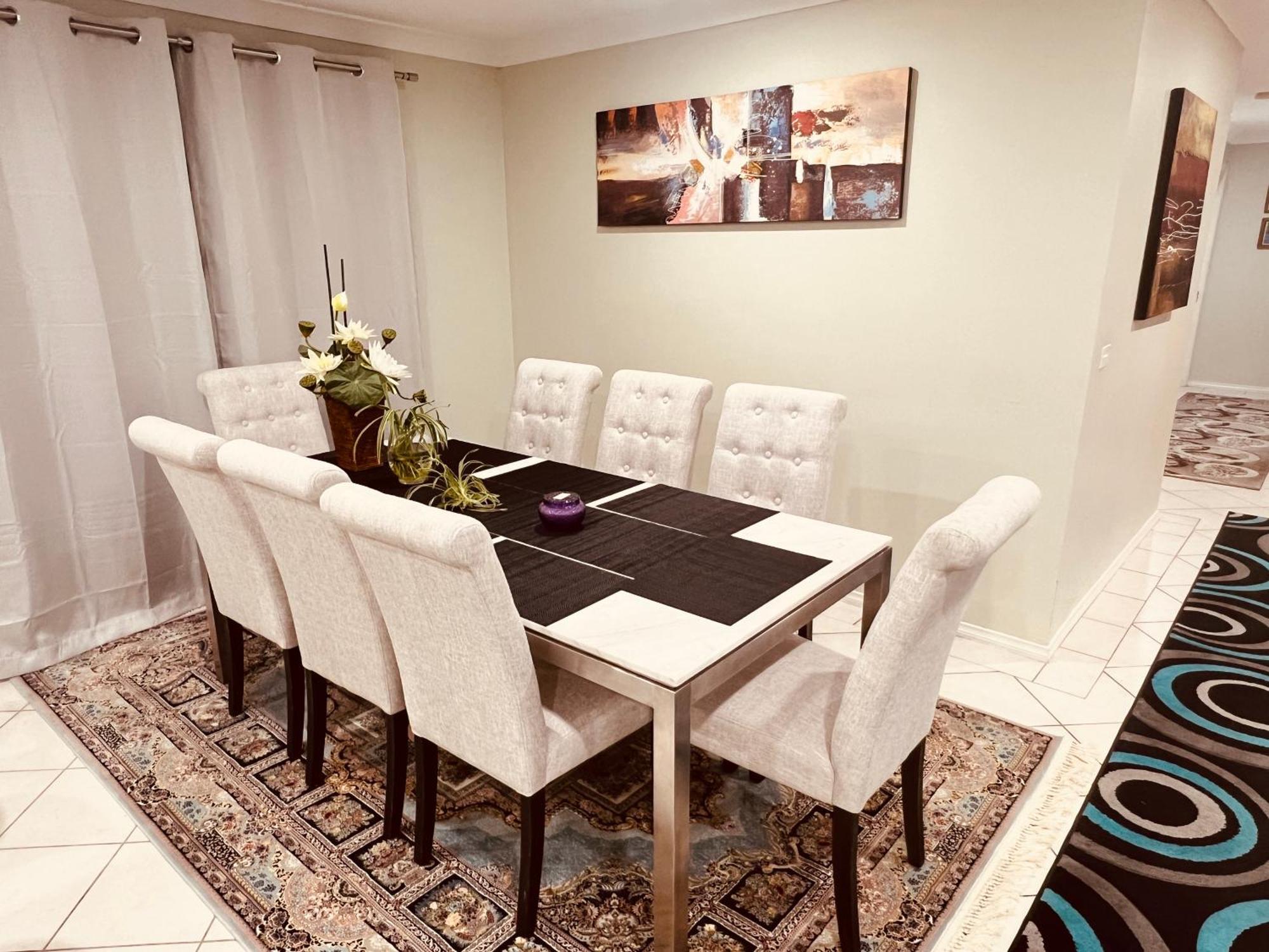 Spacious 6 Bedroom Holiday Home 15 Min Away From Melbourne Airport Sydenham Bagian luar foto