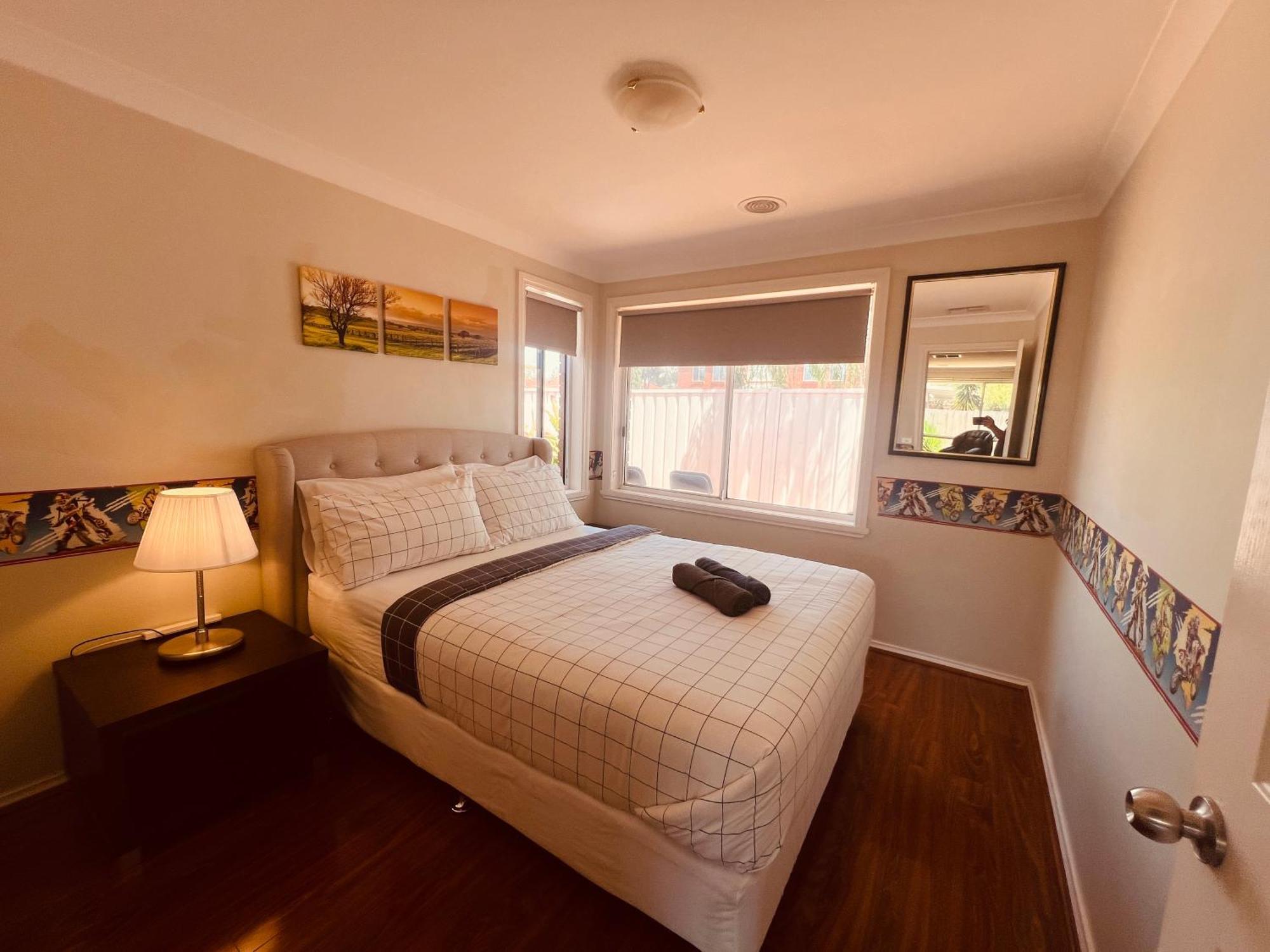 Spacious 6 Bedroom Holiday Home 15 Min Away From Melbourne Airport Sydenham Bagian luar foto