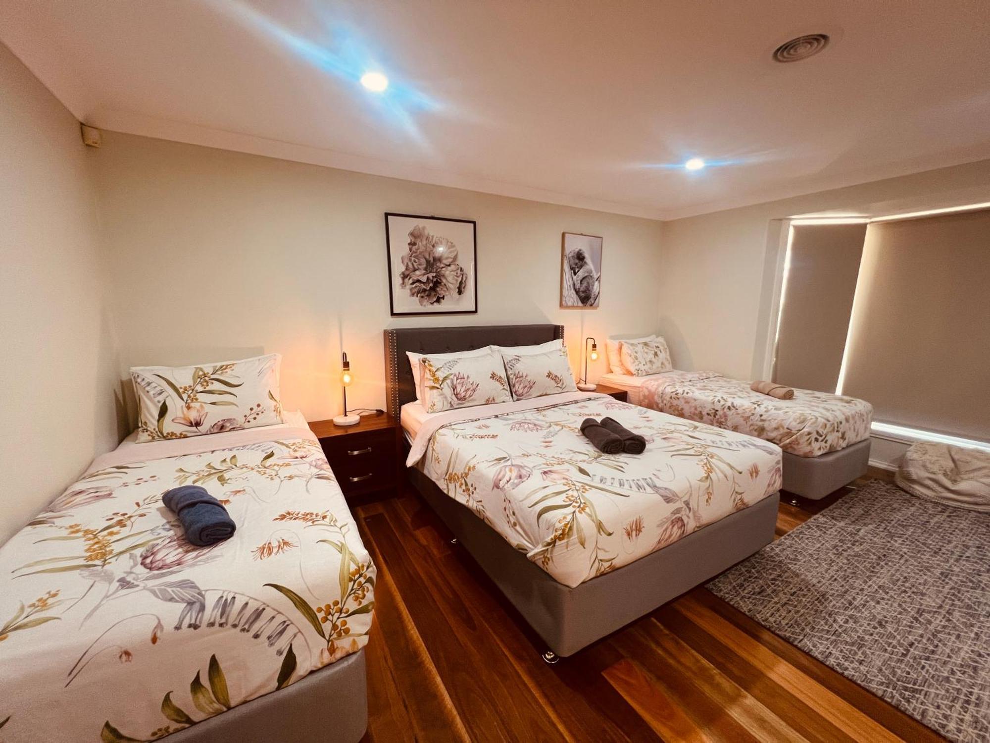 Spacious 6 Bedroom Holiday Home 15 Min Away From Melbourne Airport Sydenham Bagian luar foto