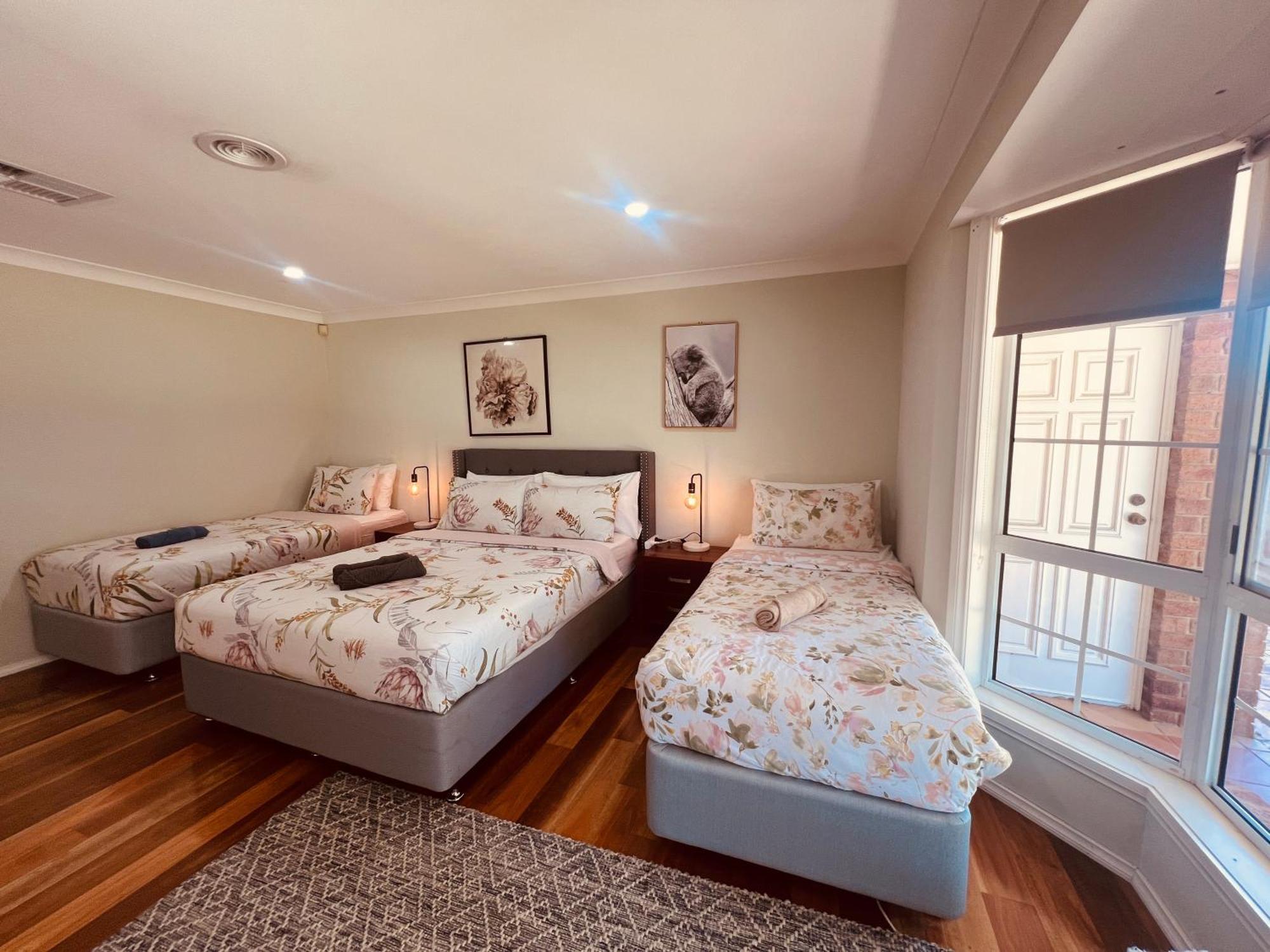 Spacious 6 Bedroom Holiday Home 15 Min Away From Melbourne Airport Sydenham Bagian luar foto