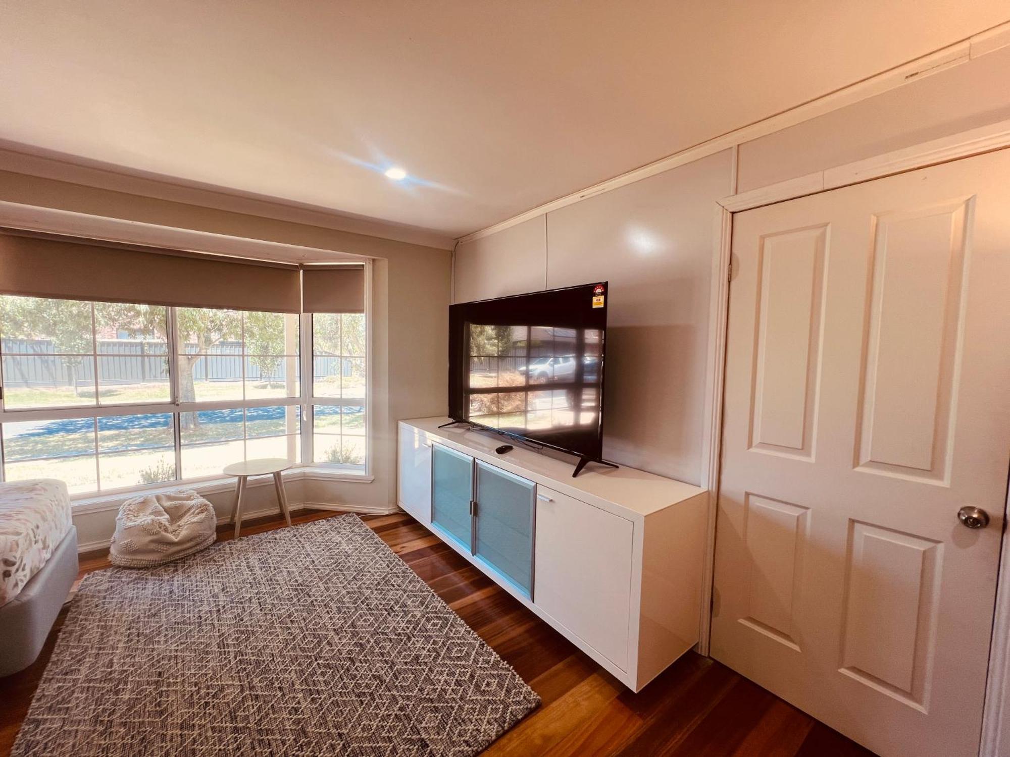 Spacious 6 Bedroom Holiday Home 15 Min Away From Melbourne Airport Sydenham Bagian luar foto